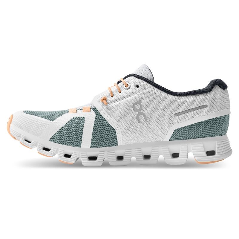 QC Cloud 5 Push Women's Travel Shoes White | Cobble | 52496-DCVE