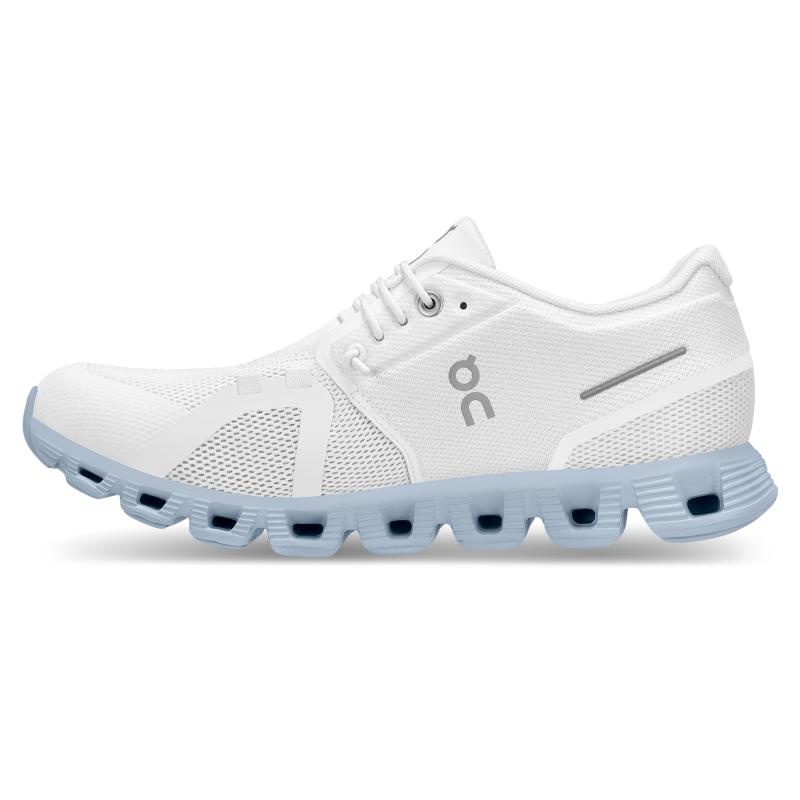 QC Cloud 5 Women's Travel Shoes White | Chambray | 49735-MJEA