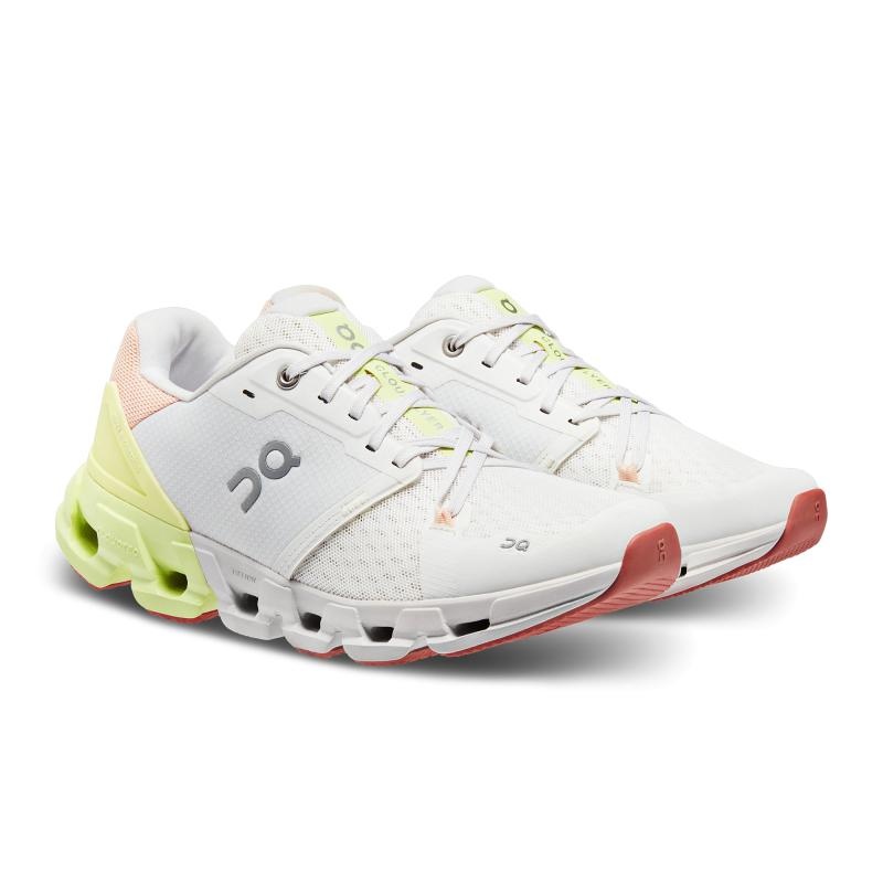 QC Cloudflyer 4 Women's Road Running Shoes White | Hay | 05246-LJNO